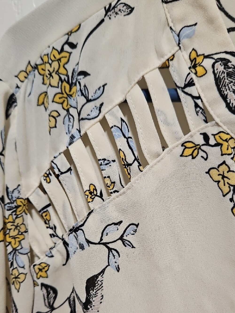 Maurices Cream Floral Zip-Front Blouse with Yellow Accents - Picture 3 of 6